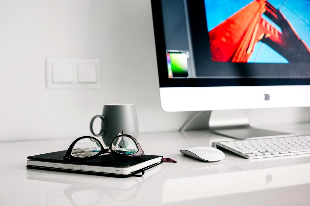 Icon showing innovation and technology