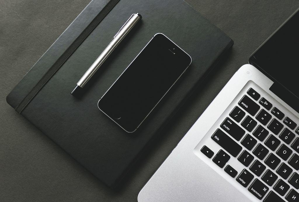 Quantum particle effects surrounding a glowing contact form interface